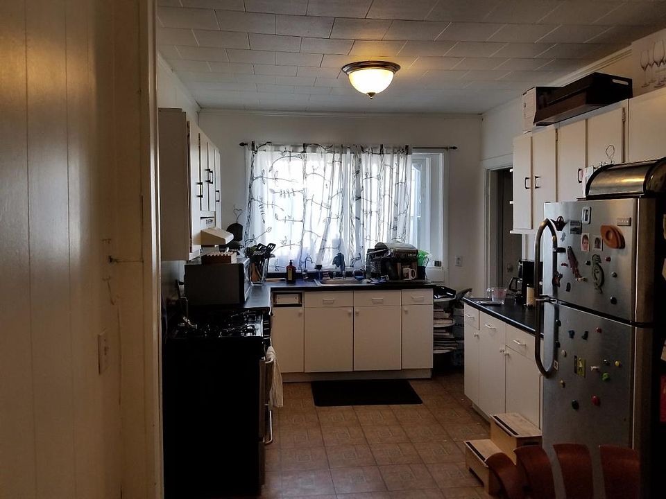 2nd image of 809 Washington St #3A