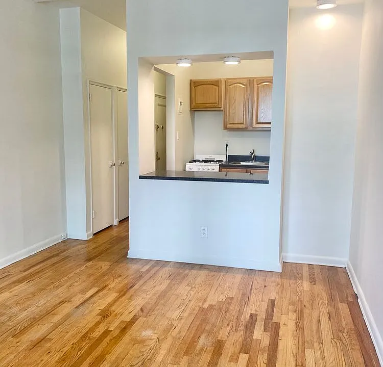 97 Lexington Ave #2-D