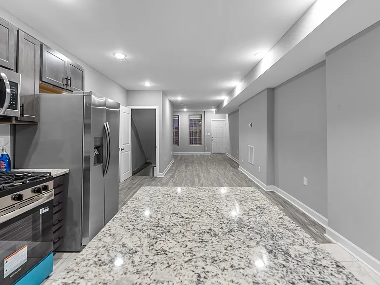1731 N Pulaski St — Photo 23