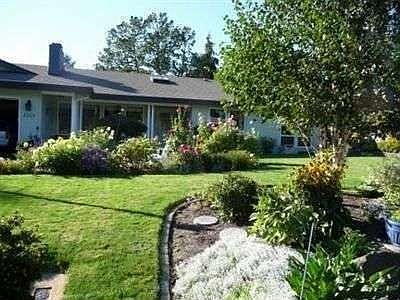 1st image of 8205 Amber Dr SW