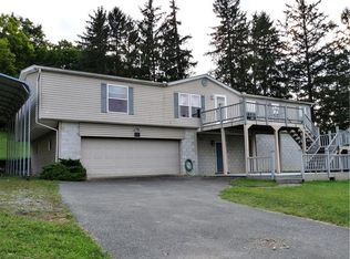 220/204 Hummingbird Ln, Ligonier, PA 15658