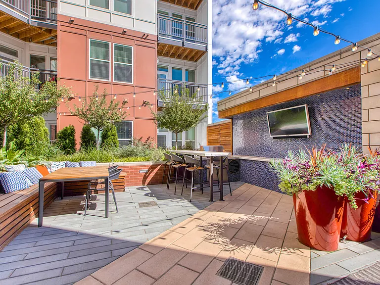 Plenty of outdoor seating