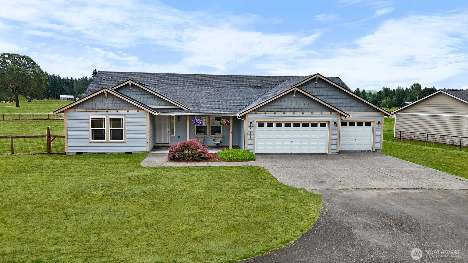 17133 123rd Court SE photo 1