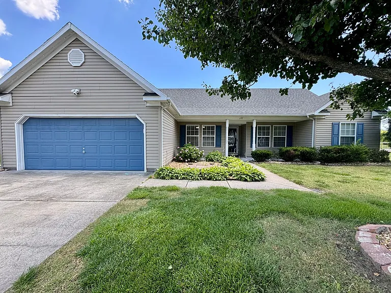 197 Green View Rd — Photo 1