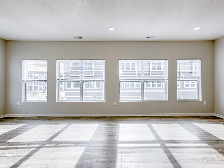 20874 T Ct — Photo 10