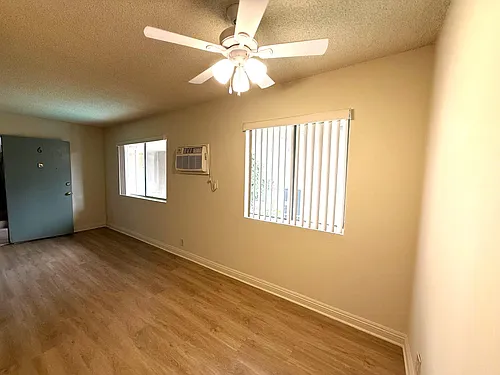 6255 Fulton Ave #6 Photo 1