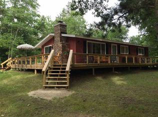 E2605 Pine Ct, Waupaca, WI 54981