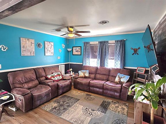 5th image of 161 Old River Rd