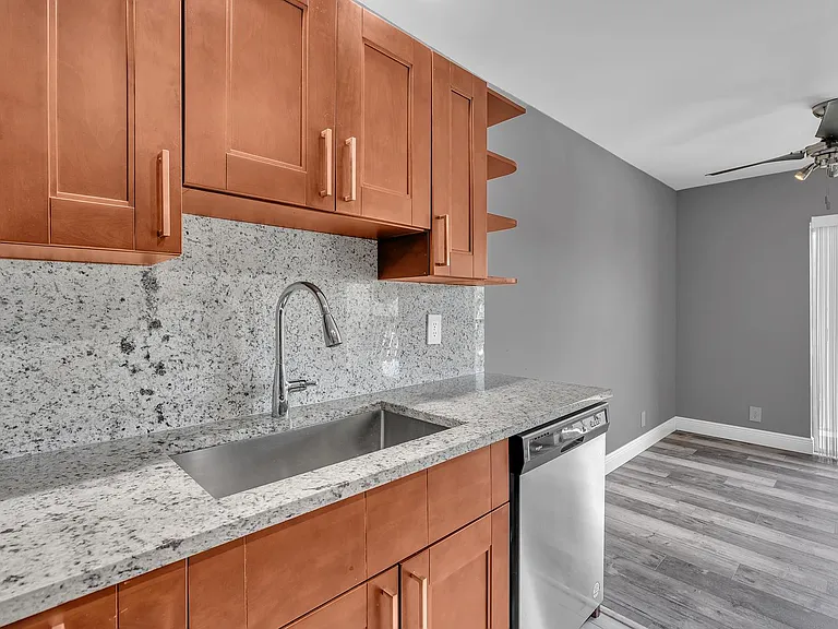 8909 NW 28th Dr #32B — Photo 10
