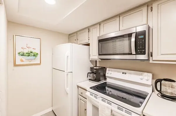 600 Neapolitan Way #245 — Photo 9