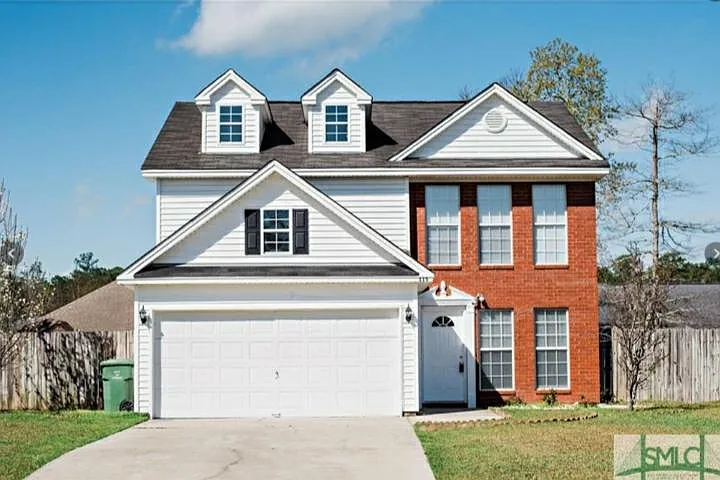 3 bed, 2.5 bath, 1914 sqft, $2,400 — Photo 1