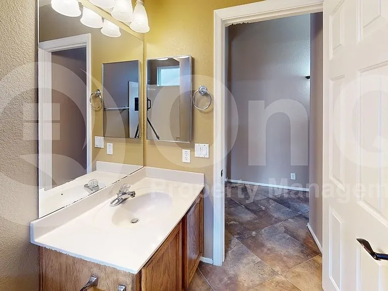16804 S 25th Pl — Photo 20