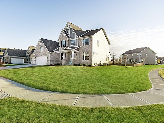3rd image of 15854 Millwood Dr