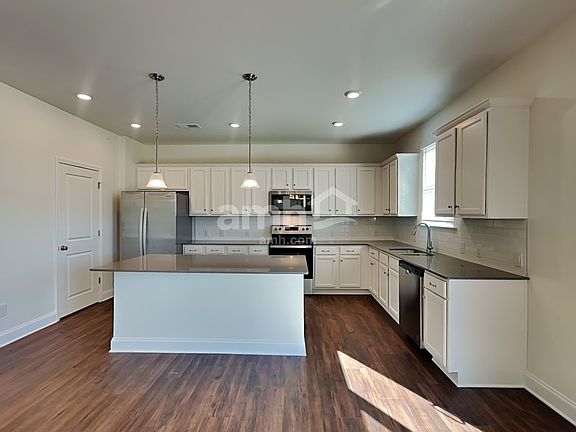 3rd image of 136 Hazel Park Dr