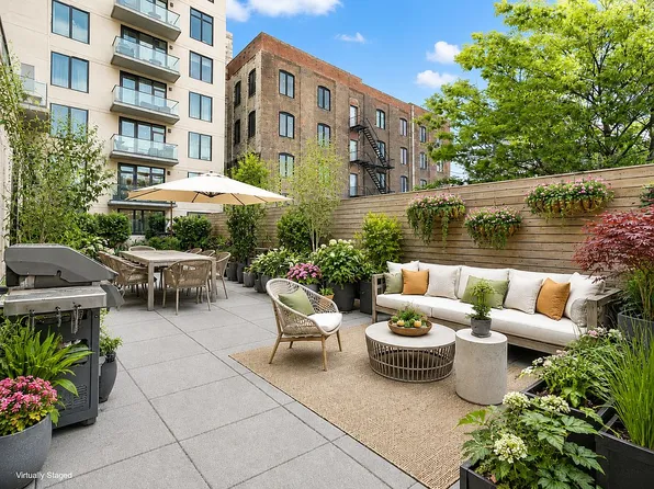 308 N 7th St #2F, Brooklyn, NY 11211