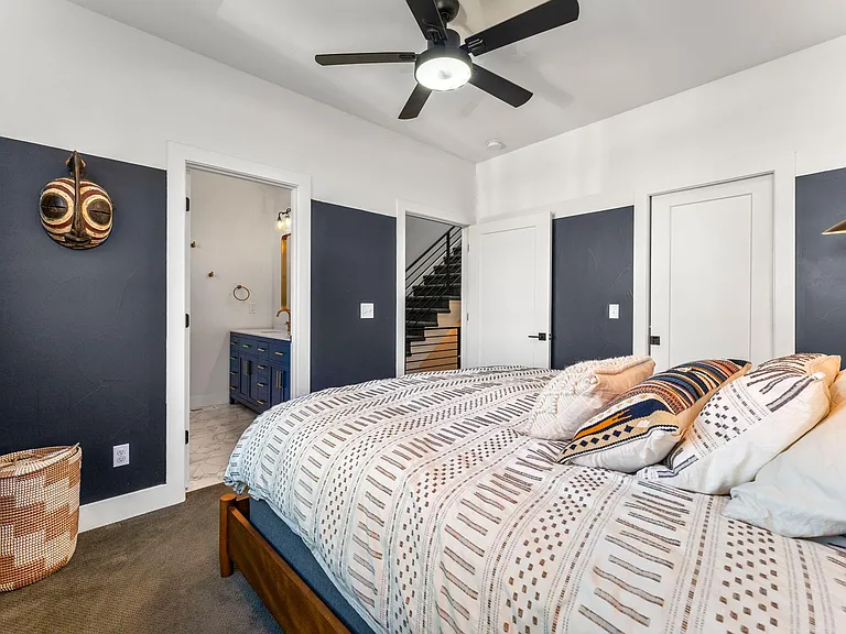 1389 N Xavier St — Photo 17