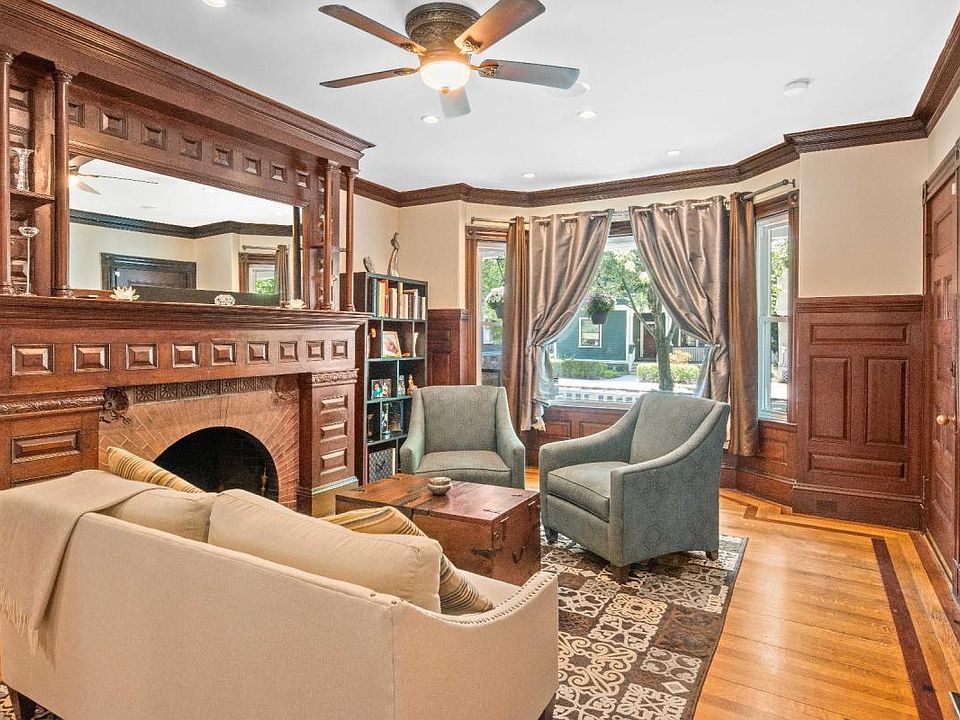 1st image of 208 Aspinwall Ave #12