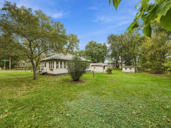 1865 Redwing Ave S, Lakeland, MN 55043
