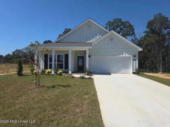 18431 Spring Hill Dr, Saucier, MS 39574