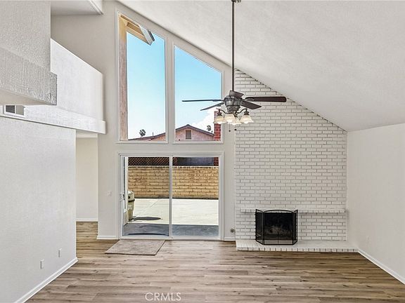 3rd image of 2766 Loyola St