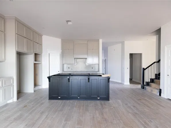 8308 NW 155th St, Edmond, OK 73013