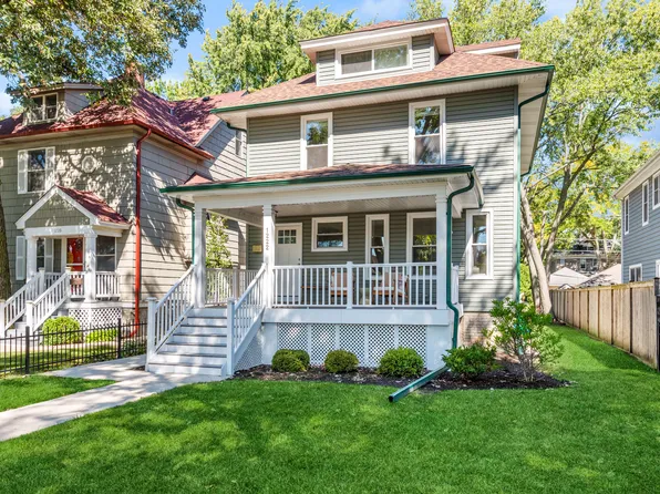 1222 Lake Ave, Wilmette, IL 60091
