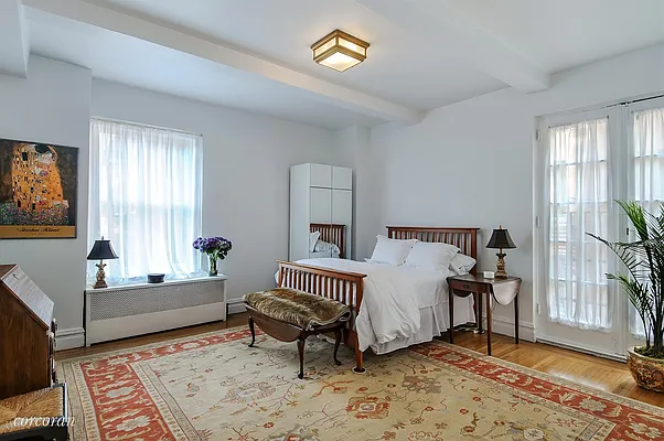 Sold by Corcoran | media 4