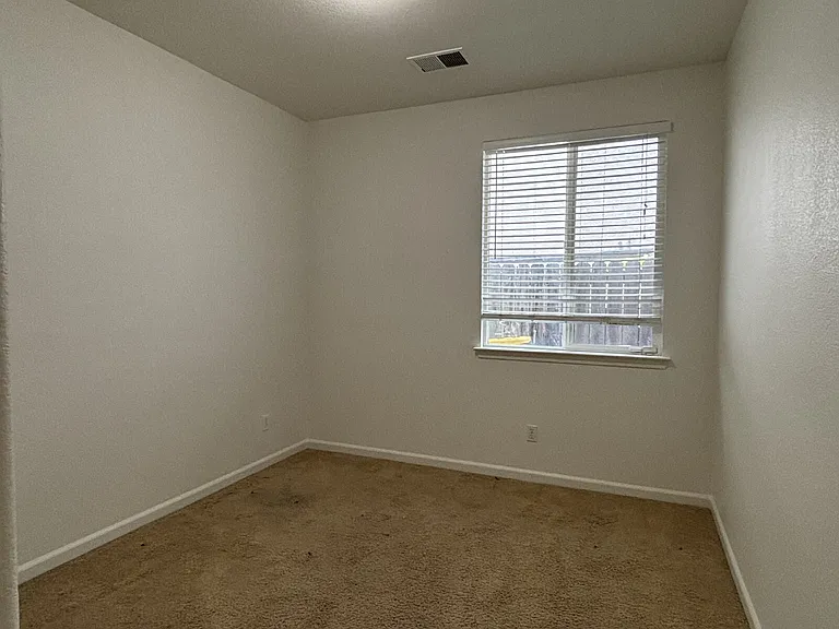 2405 El Vaquero Dr — Photo 22