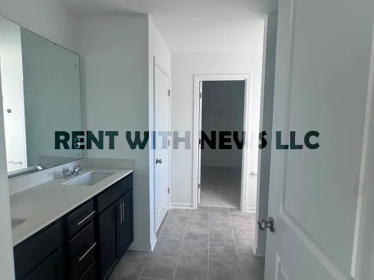 109 Napoleone St #1 — Photo 32