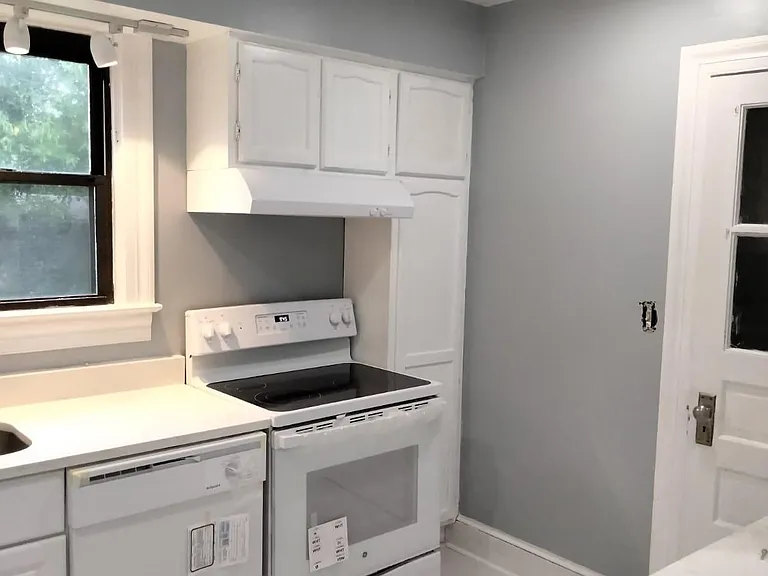2031 S Langley St — Photo 3