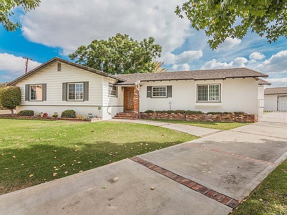 2nd image of 640 S Almirante Dr