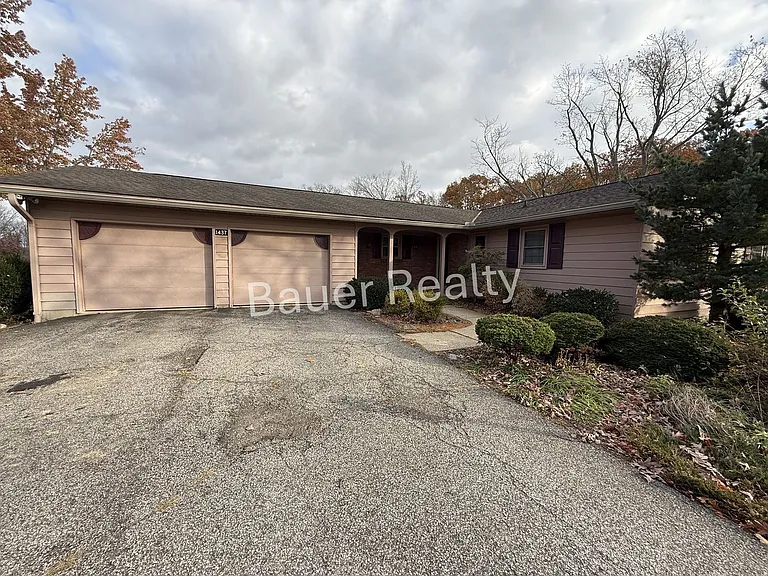 1437 Township Road 805 — Photo 3