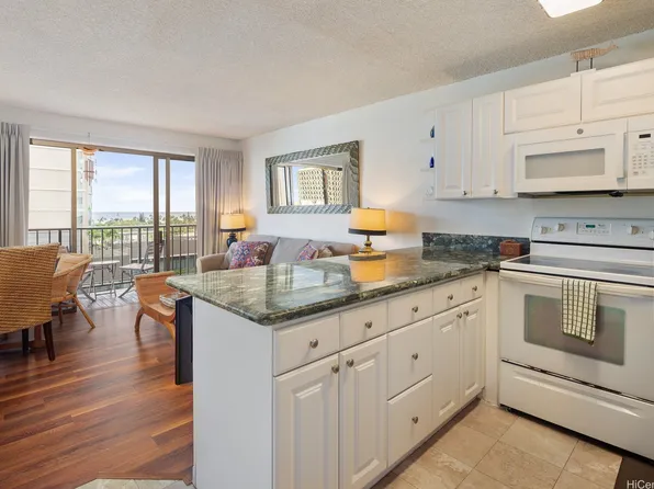 2140 Kuhio Ave APT 1103, Honolulu, HI 96815
