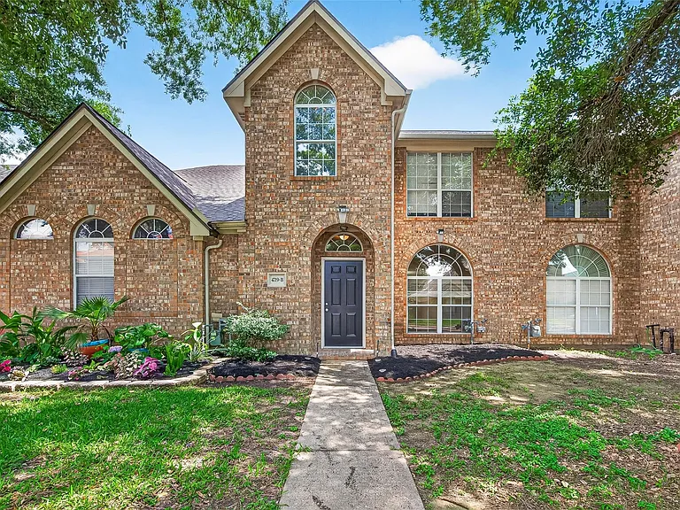 4719 Cashel Cir #B — Photo 1