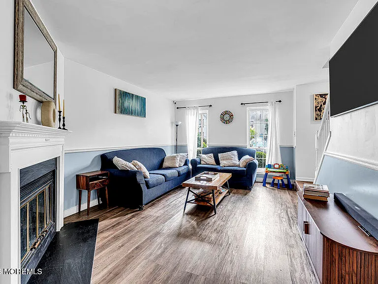 38 Devon Ct — Photo 5