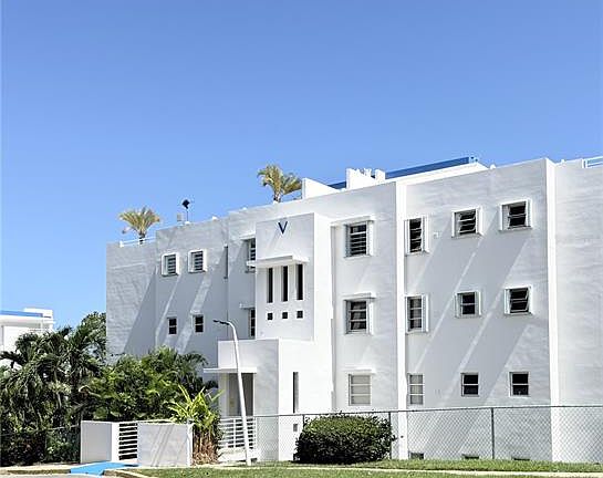 2nd image of 1 Colonia