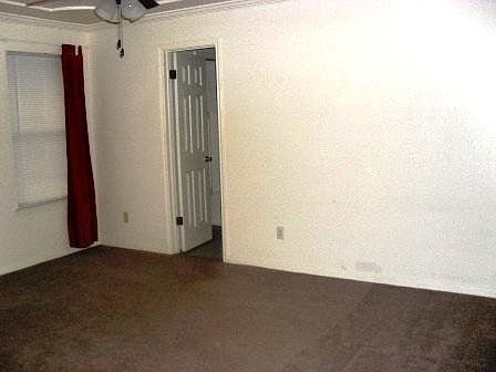 4th image of 645 Whispering Oaks Dr #2