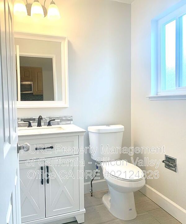 1st image of 831 Pomeroy Ave Unit 4