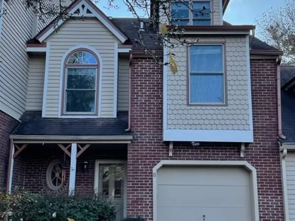11 Sturbridge Ln, Chesterbrook, PA 19087