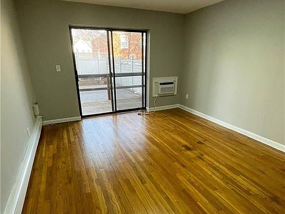 4th image of 345 E 234th St APT 1