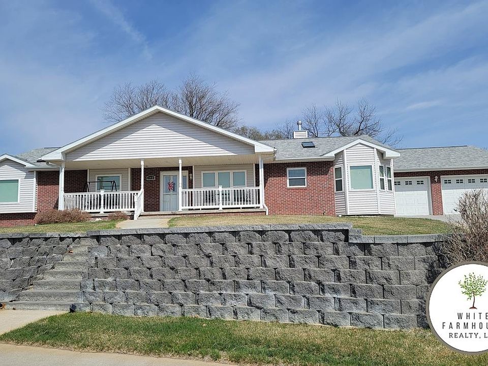 1st image of 810 Sunnyview Dr