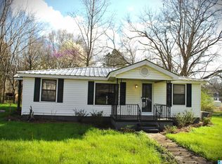 2114 Nixon Dr SE, Bessemer, AL 35022