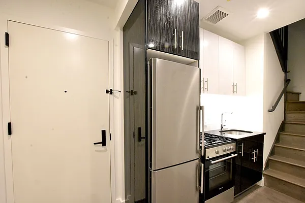 Rented by Mazel Realty USA Corp | media 12