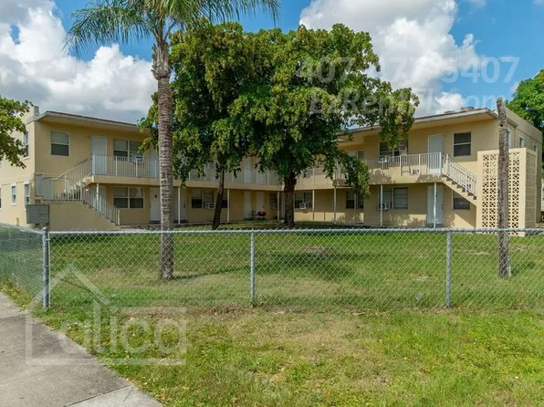 616 8th St, West Palm Beach, FL