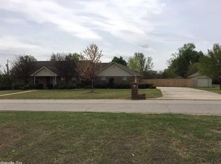 132 Jewel Dr, Mulberry, AR 72947