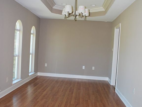 4th image of 7410 Bullard Ave