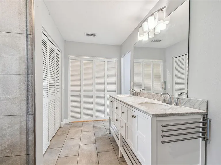 1302 Brandonwood Dr — Photo 33