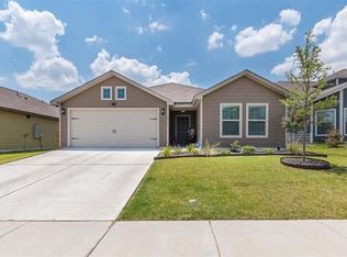 8413 Smokey Creek Pass, Fort Worth, TX 76179