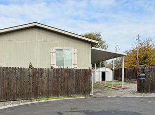 65 Leisure Park Cir, Santa Rosa, CA 95401