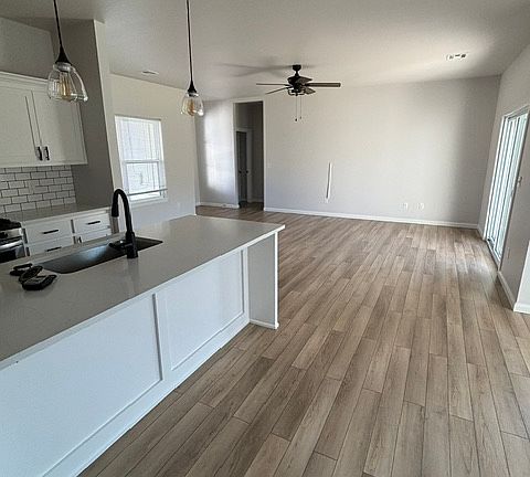 2nd image of 402 Quail Run Ln